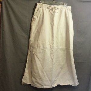 OC1  women’s midi skirt w/pockets sz 11  khaki